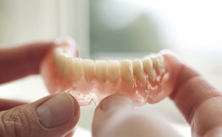 Зубний протез: що воно таке?